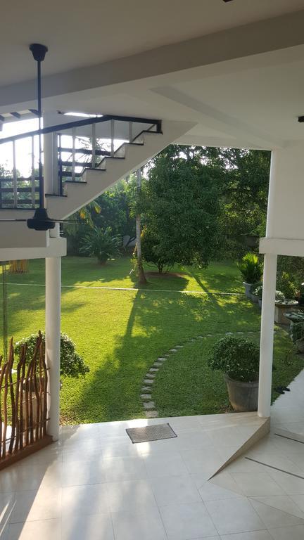 Villa Dewasiri Unawatuna Exterior photo